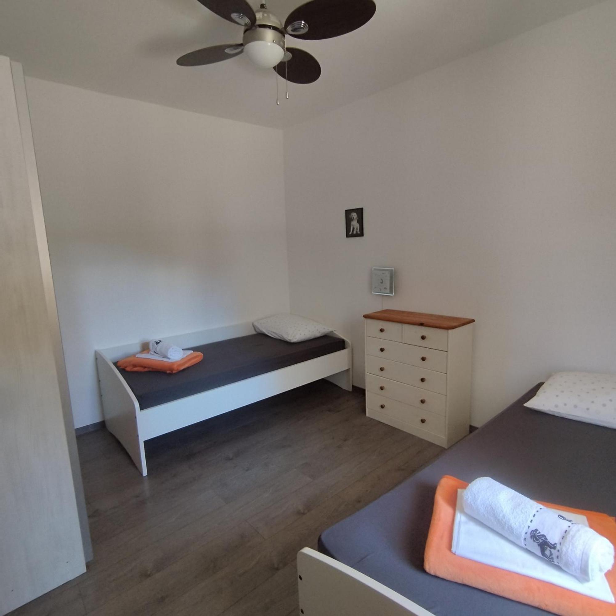 Apartments Jakovljevic Grebastica Exterior photo